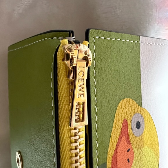 Loewe x Spirited Away Otori-Sama small vertical wallet - Picture 5 of 11